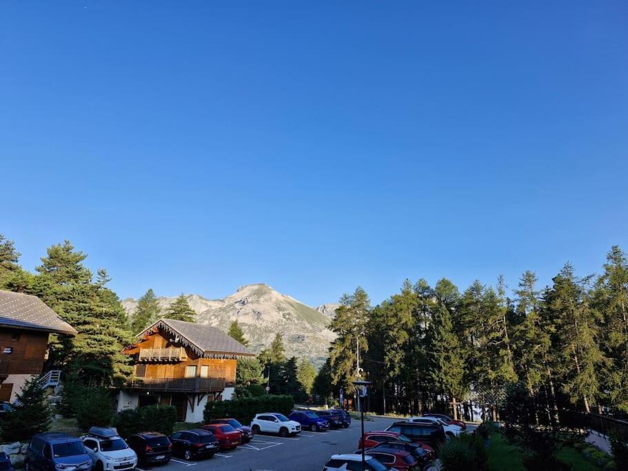 Appartement Au Pied Des Pistes La Joue du Loup Ngoại thất bức ảnh