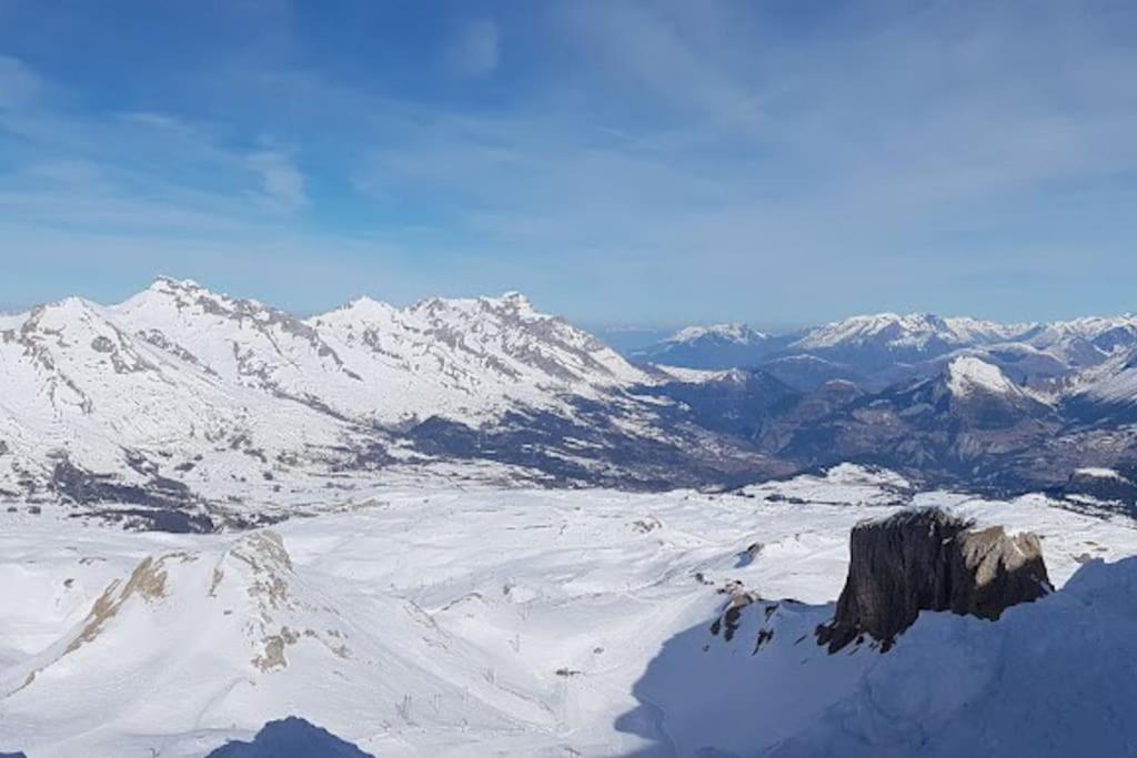Appartement Au Pied Des Pistes La Joue du Loup Ngoại thất bức ảnh