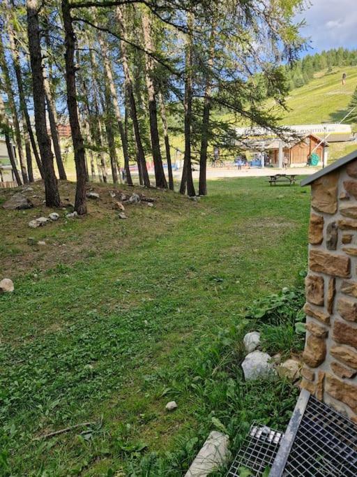Appartement Au Pied Des Pistes La Joue du Loup Ngoại thất bức ảnh