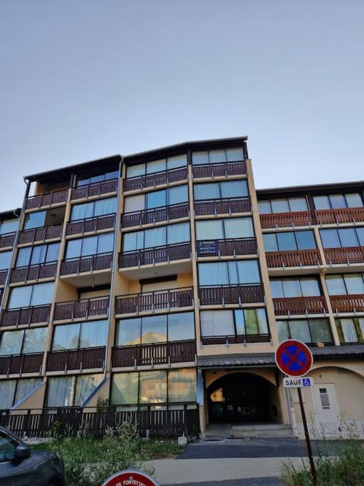 Appartement Au Pied Des Pistes La Joue du Loup Ngoại thất bức ảnh
